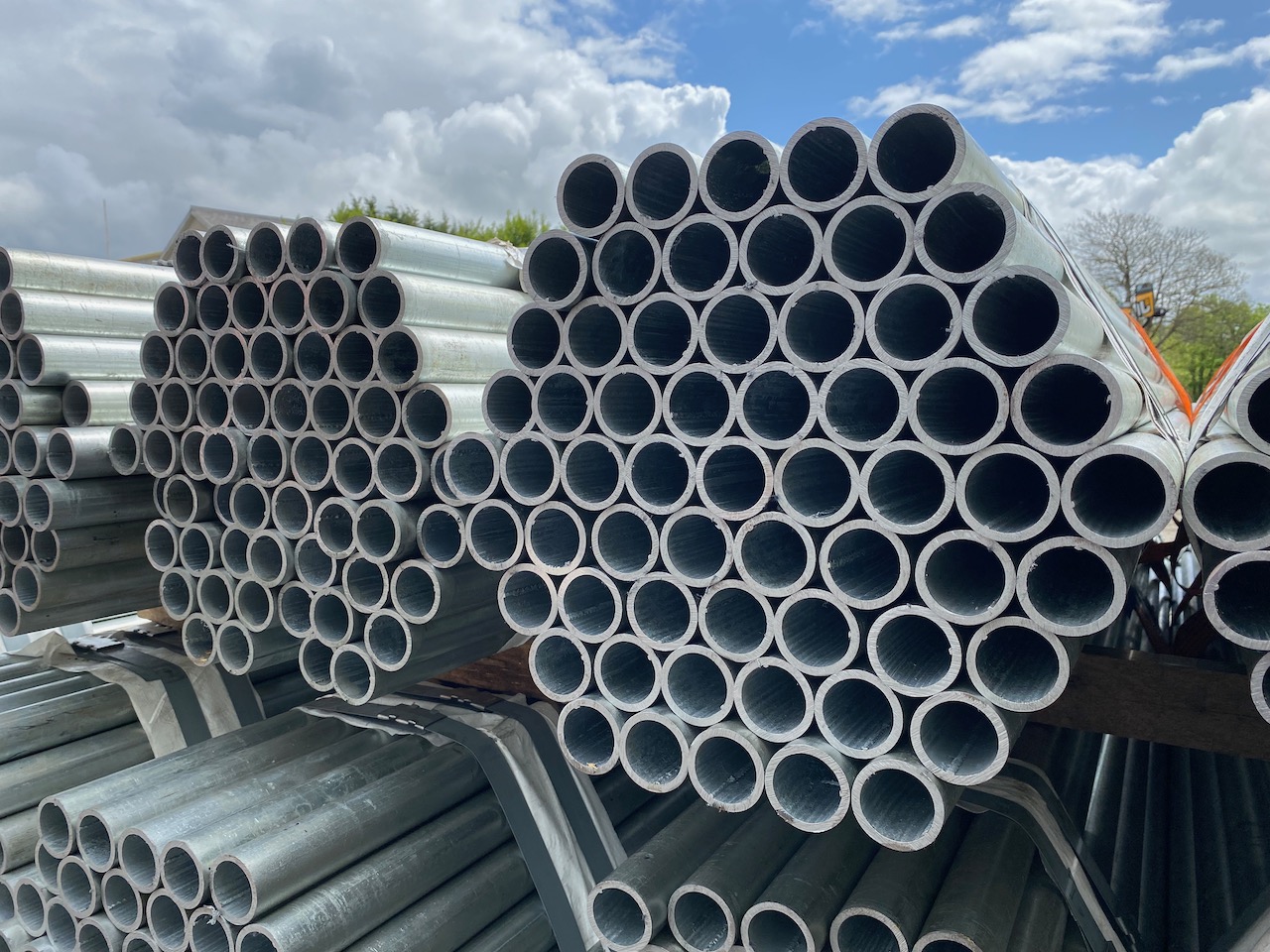 Interclamp Galvanised Handrail Tube 